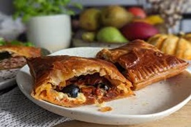 Pizza Pocket (Mini Puff)